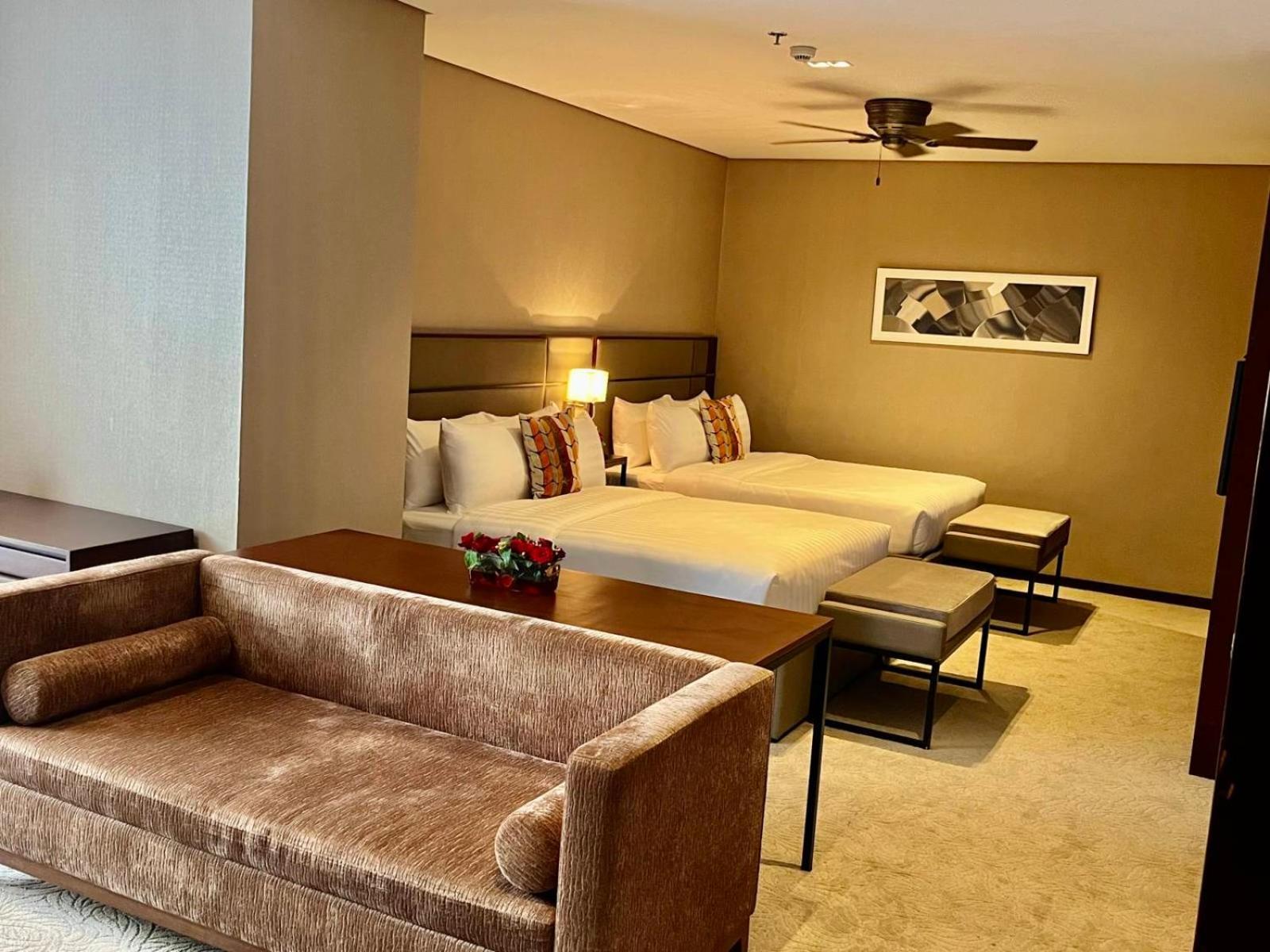 The Plaza Garden Hotel And Residences 碧瑶 外观 照片